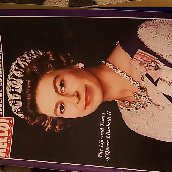 Collection of Royal Family Magazines - Picture 4 of 8